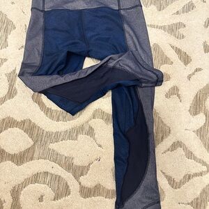 Lululemon Size 4 Navy and Black Leggings